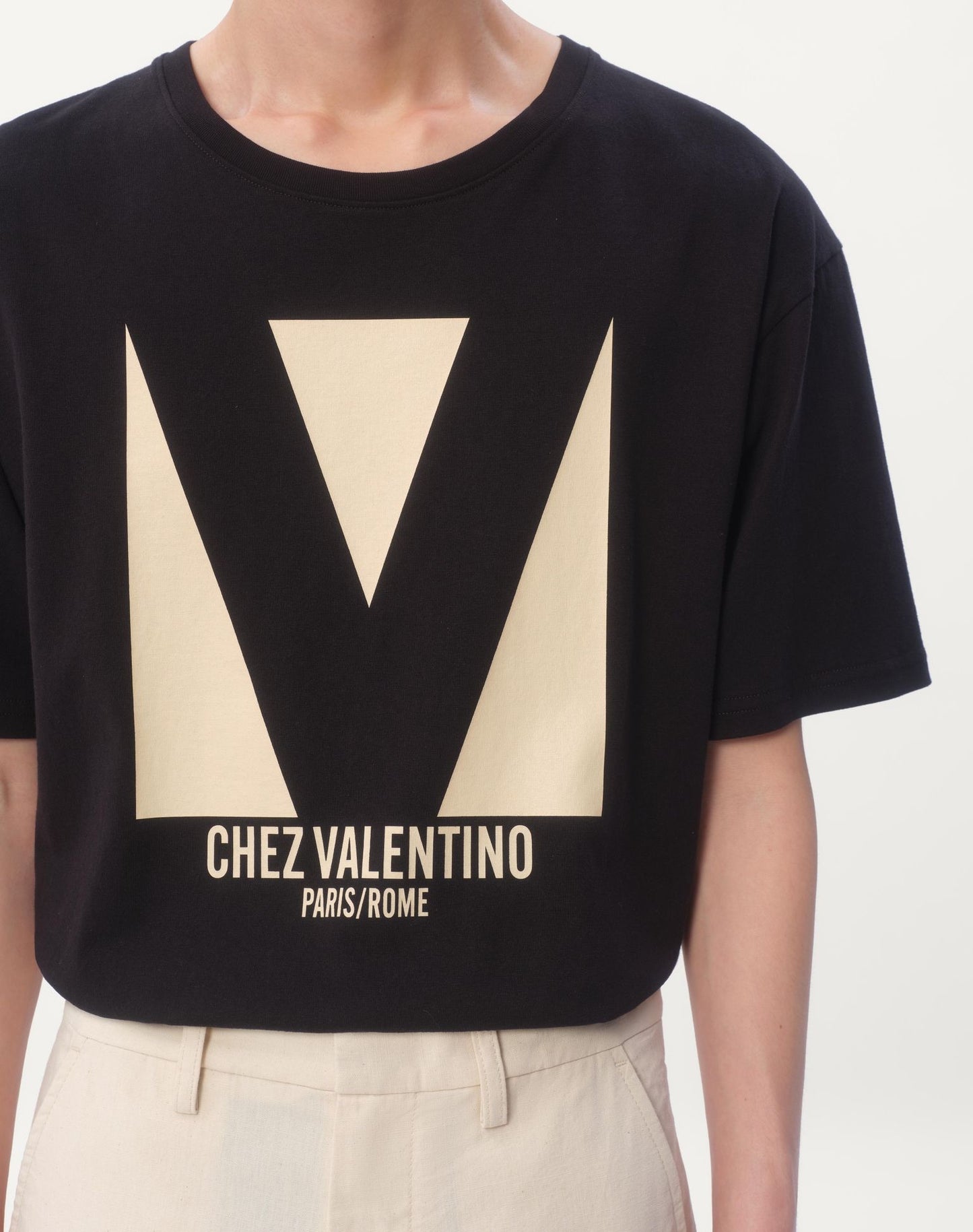 Valentino Unisex