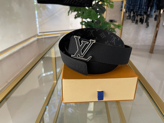 Louis Vuitton Black ReversibleBlack With Silver Lines LV Logo Belt